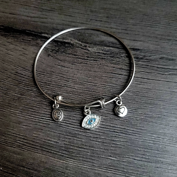 Evil Eye / Good Karma Bangle Bracelets | Set of 3 | Lovita - Picture 4 of 5